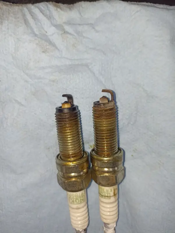 Dos bujías sin electrodo
